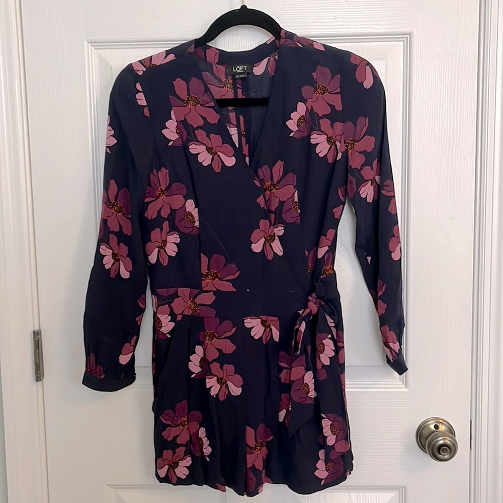 LOFT long sleeve floral shorts romper size 0P